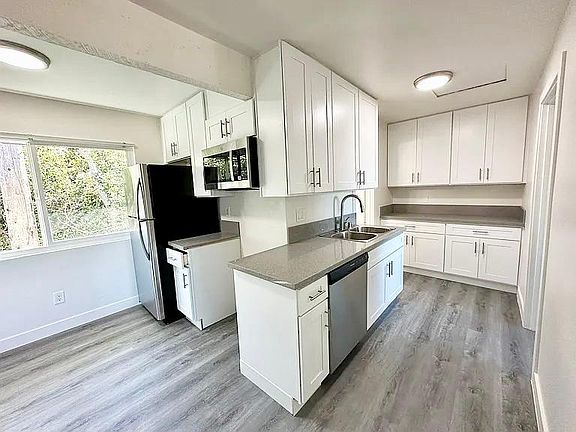 5th image of 1944 S Broadway APT 5