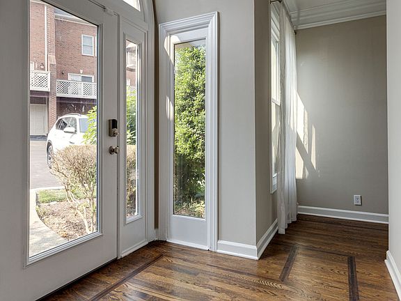 3rd image of 104 Forest Place Cir