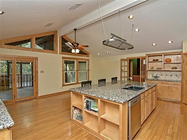 1st image of 2207 Northland Dr