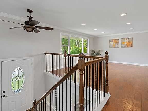 2nd image of 1101 Westfield Ln