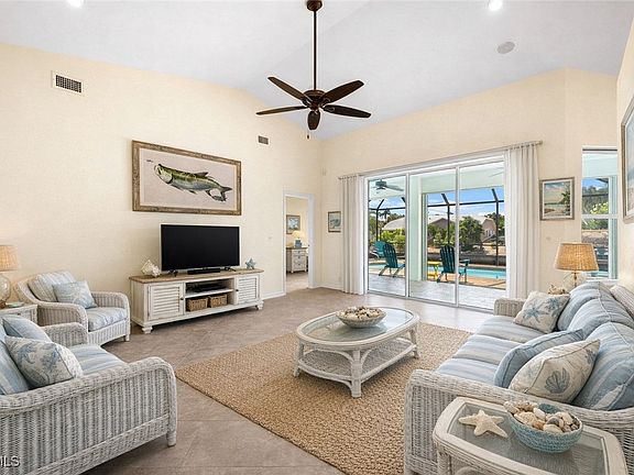 3rd image of 3527 Manatee Dr