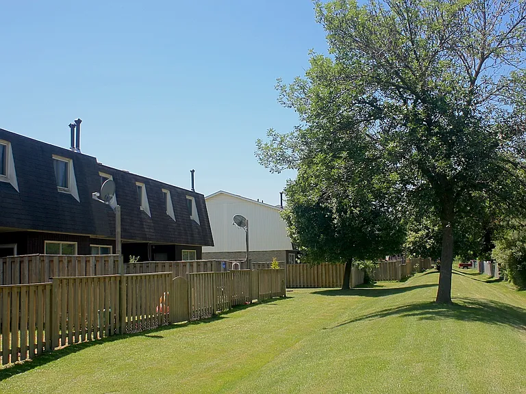5 Carriage Rd — Photo 3