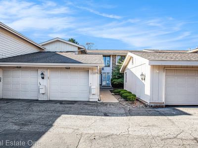 7187 Pebble Park Dr, West Bloomfield, MI, 48322