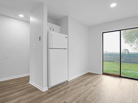 5th image of 3034 Acorn Ct