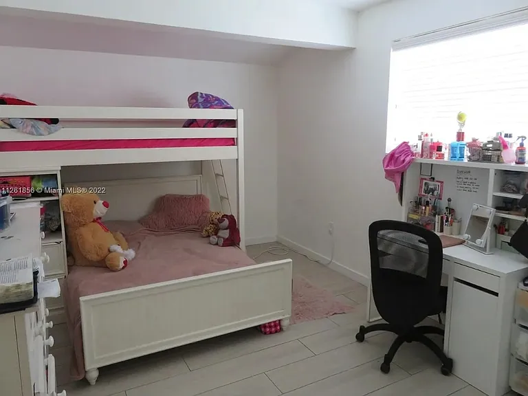 8660 Beekman Dr — Photo 10