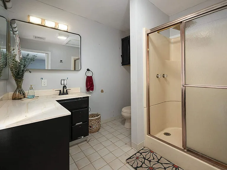 604 Bendview Dr — Photo 20