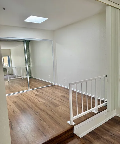 5650 York Blvd. — Photo 8