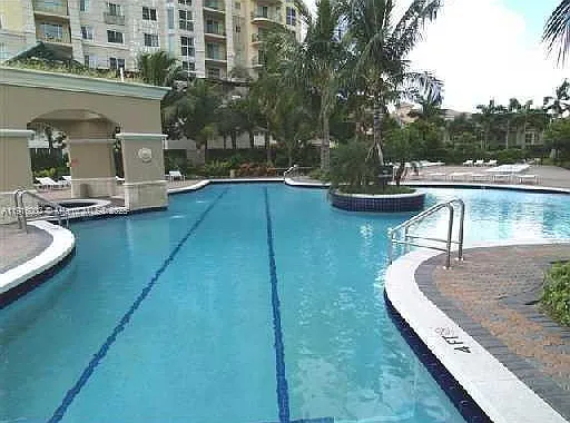 19501 W Country Club Dr #Penthouse 06 — Photo 23