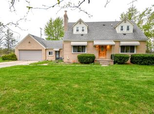 7489 Perry Rd, Grand Blanc, MI 48439