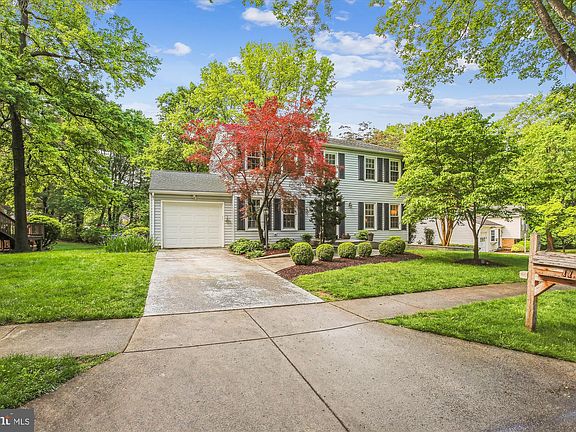 2nd image of 11 Gerard Ct