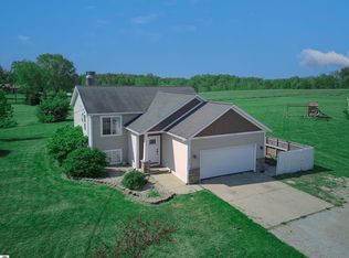 2030 W 140th St, Grant, MI 49327