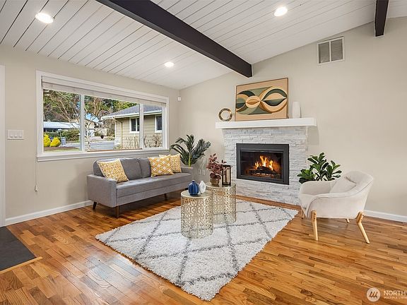 4th image of 22709 SE 16th Street