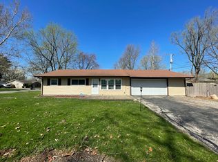 1607 Carolyn Dr, Champaign, IL 61821