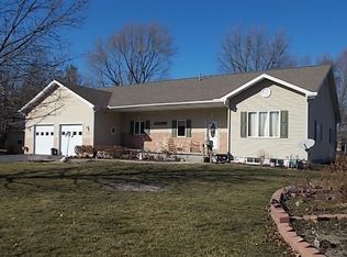 500 W Lake St, Pana, IL 62557