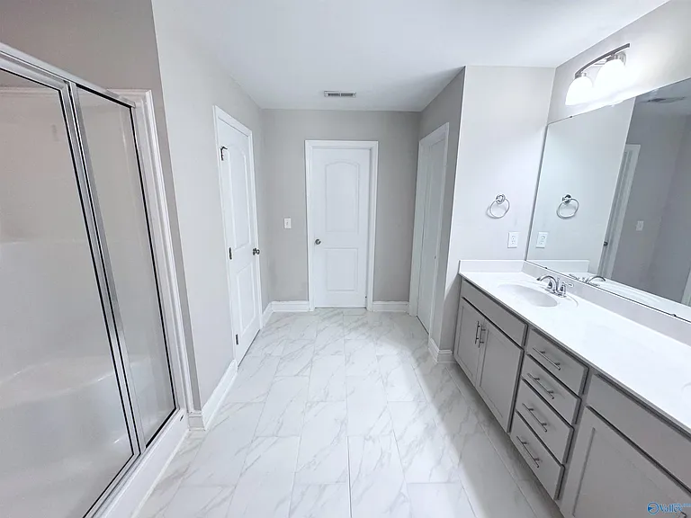 114 Summer Pointe Ln — Photo 24
