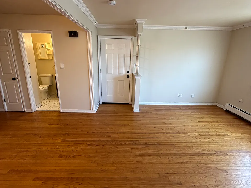 9235 Irving Park Rd #3