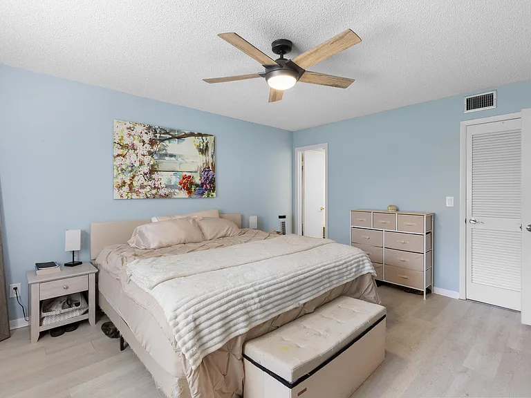1270 SE Parkview Pl #B5 — Photo 10
