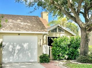 2706 Maplewood Dr, Greenacres, FL 33415