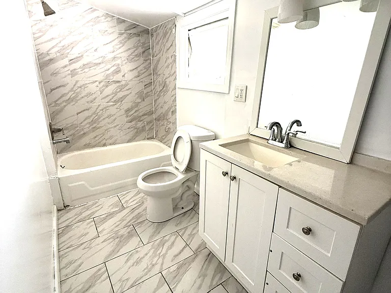 472 2nd St #2 — Photo 13