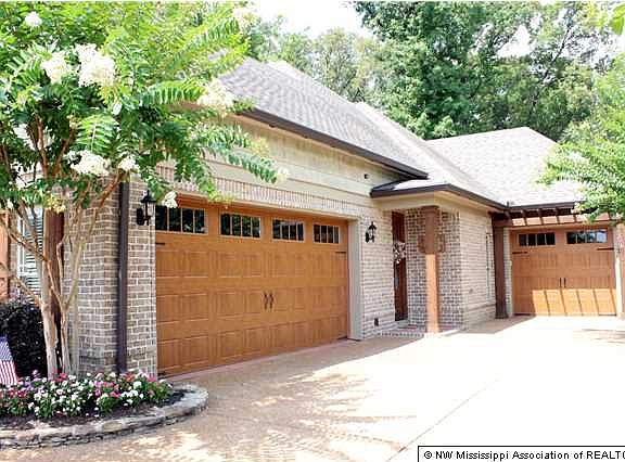 3rd image of 1573 Breckenridge Dr