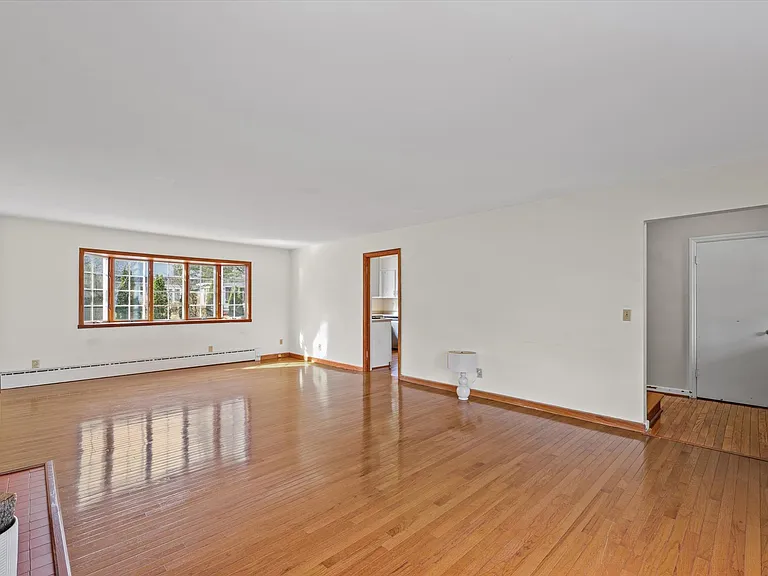 207 W Vermont Ave — Photo 8