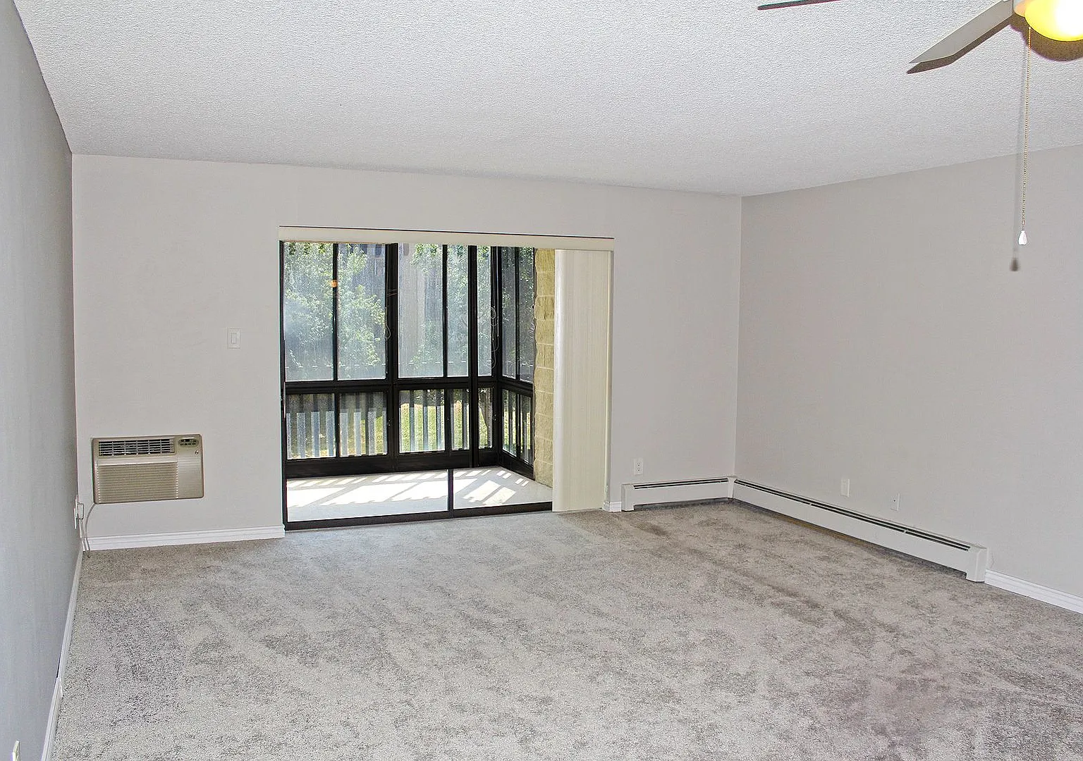 Heather Gardens 55+ Community 2 bedroom 2 bathroom condo! — Photo 1