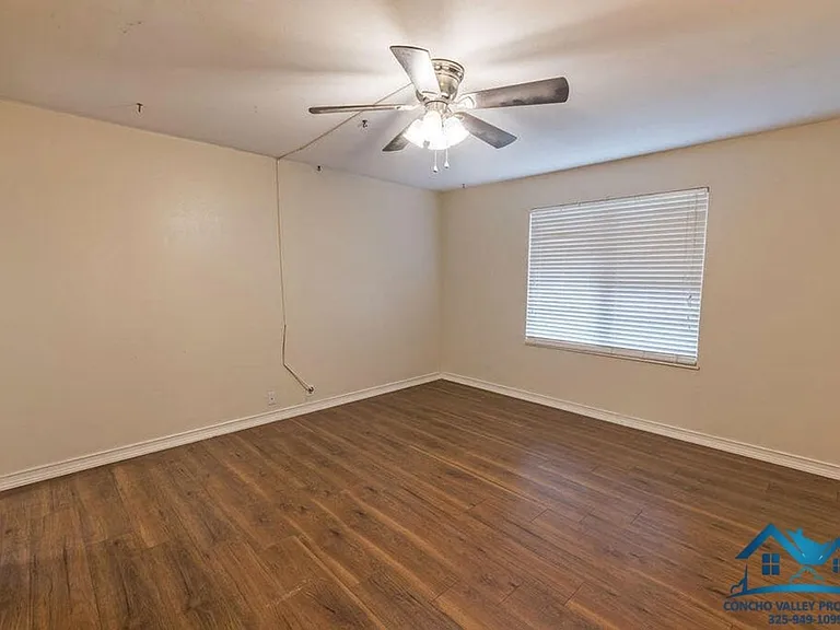 30 Clare Dr — Photo 10