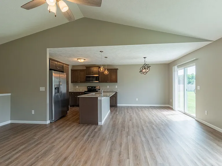 6241 Whitewater Ln — Photo 10