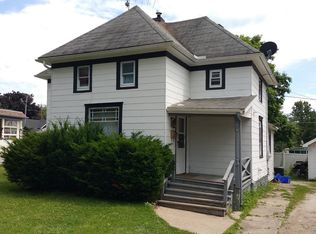 1236 Racine St, Delavan, WI 53115