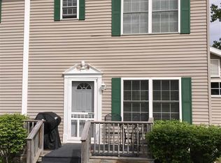 827 Arlington Ave APT 4, Petoskey, MI 49770