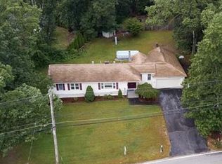 41 Pine Hill Rd, Chelmsford, MA 01824