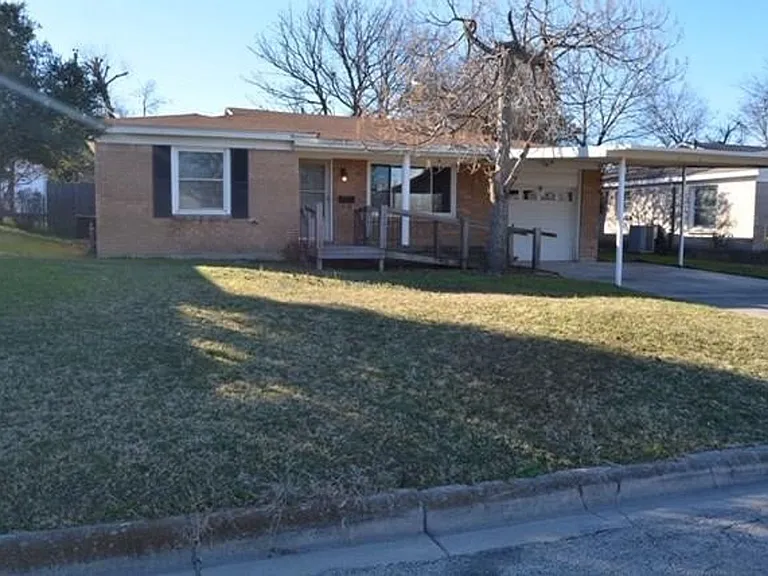 413 Kimbrough St — Photo 2