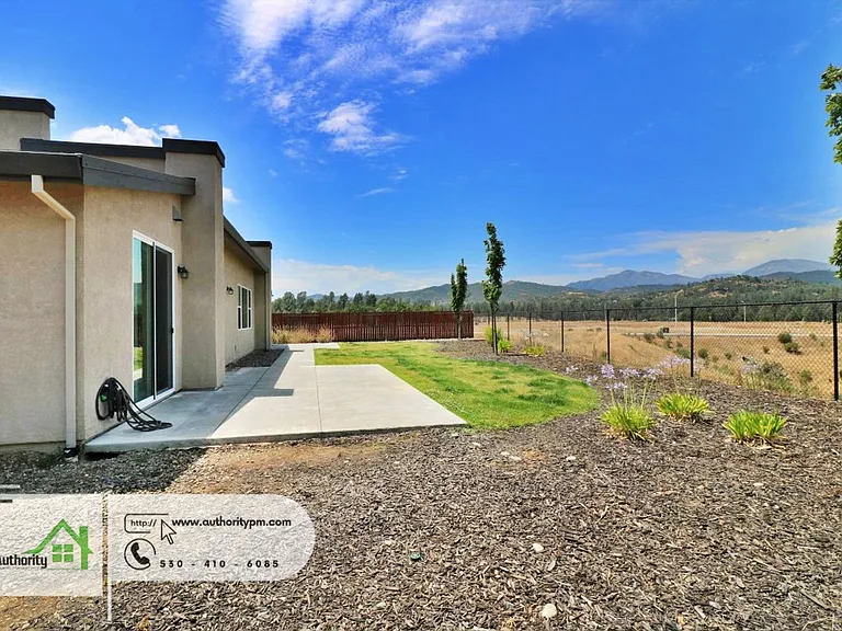 4768 Lower Springs Rd — Photo 33