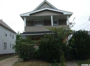 841 Alhambra Rd, Cleveland, OH 44110