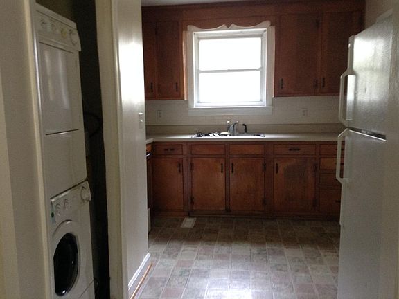 3rd image of 2400 Ambler Ave