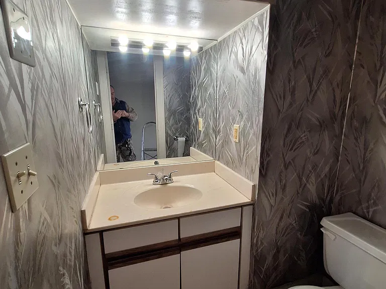 First Floor 1/2 bath