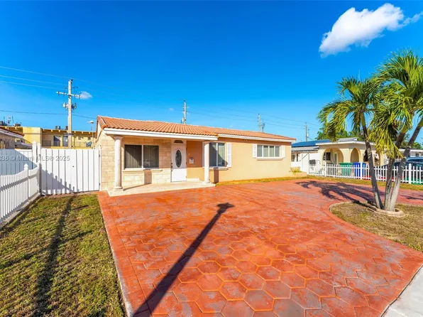 6841 SW 1st St, Miami, FL 33144