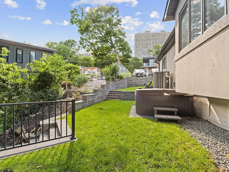 31 Colony Rd — Photo 35