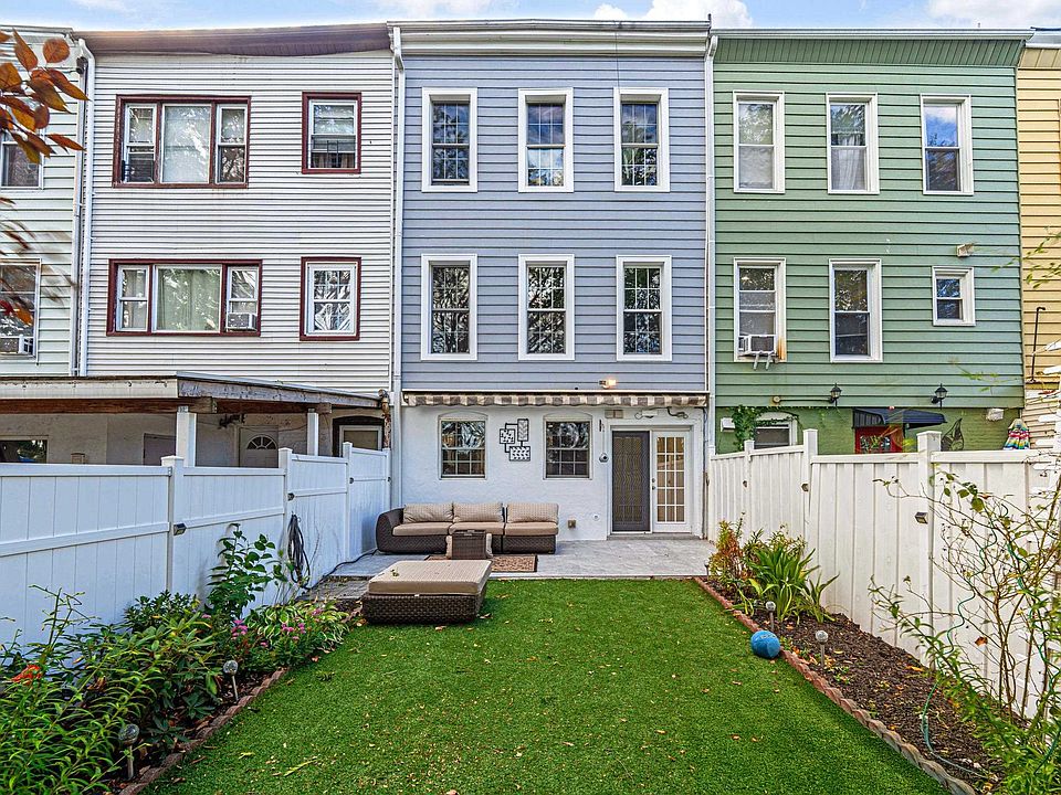 1st image of 382 Webster Ave #1