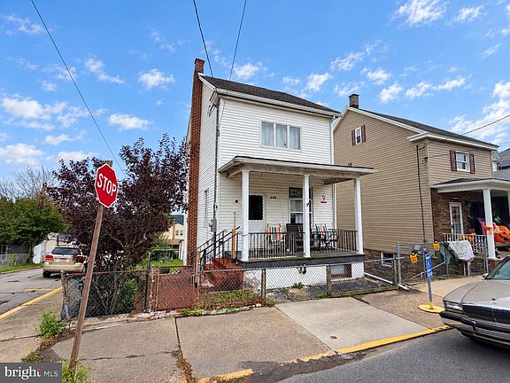3rd image of 446 E Melrose St