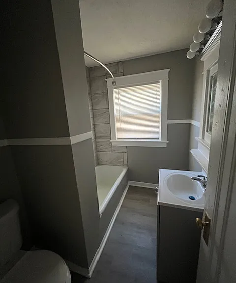 5621 Lydia Ave — Photo 2