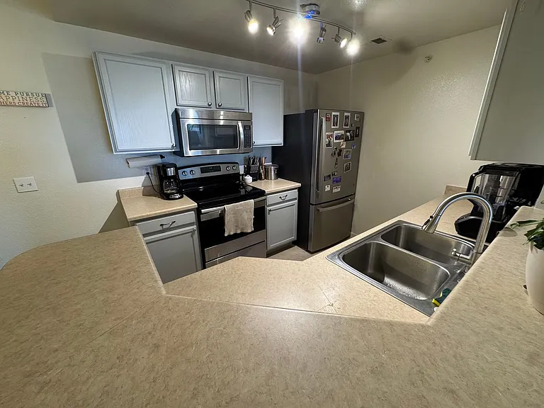 7440 S Blackhawk St #12304 — Photo 8