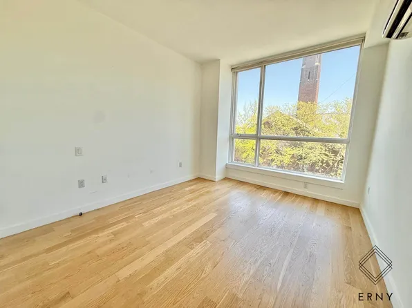 1326 Ocean Avenue image 10 of 23