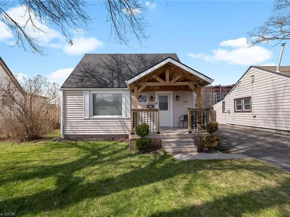 325 Crowland Ave, Welland, ON L3B 1X5