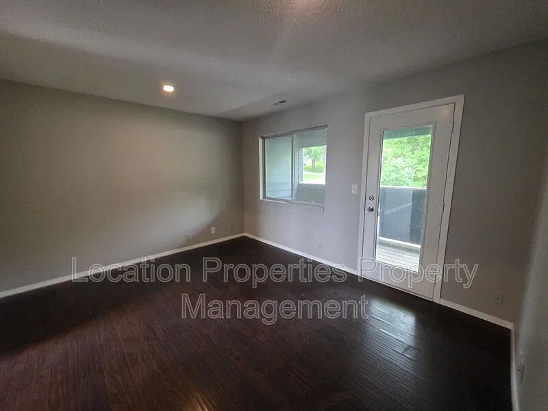 2 bed, 1.0 bath, 790 sqft, $1,100 — Photo 4