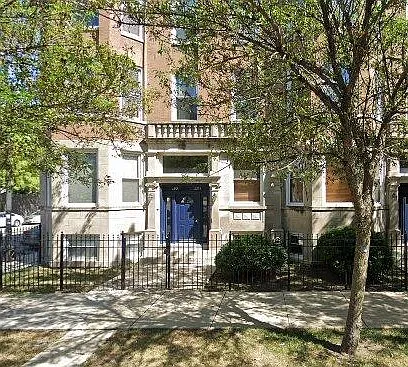 2256 W Adams St #1 — Photo 1