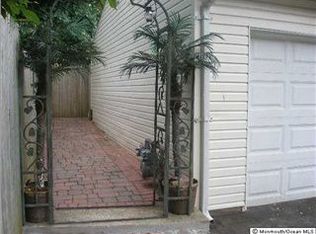 1427 Shafto Rd, Tinton Falls, NJ 07712