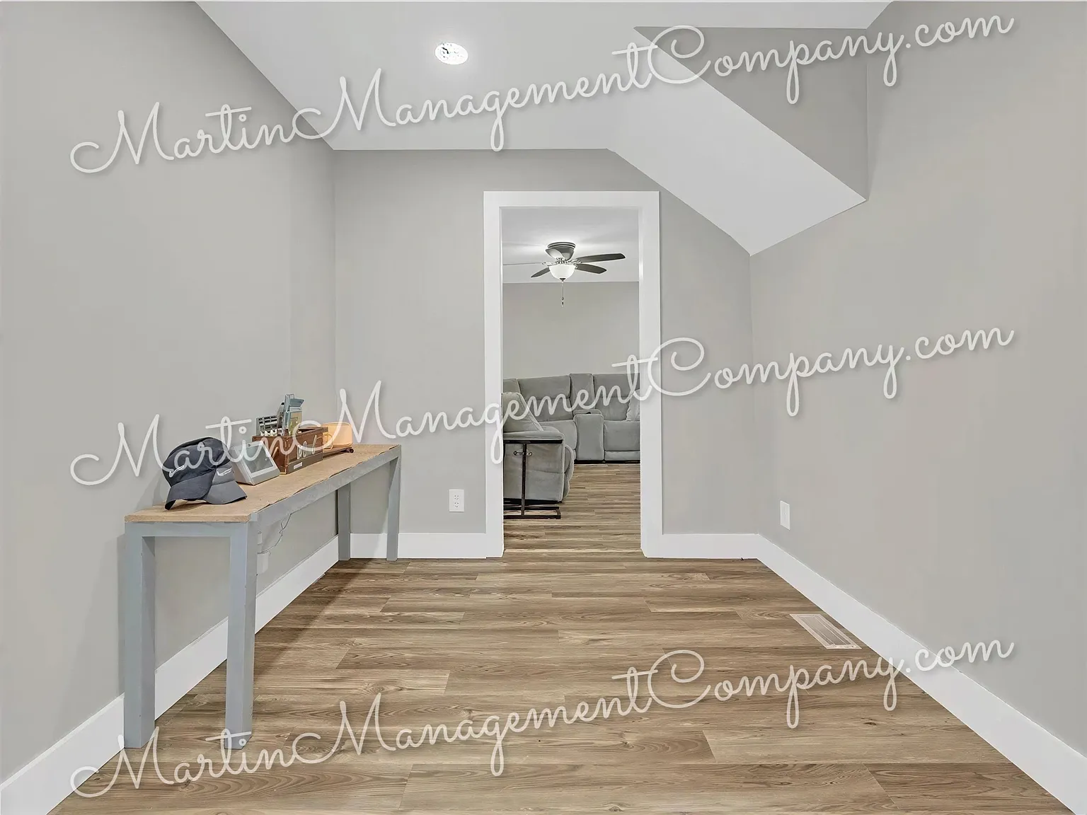 Casey - 807 W 7th St - 1 — Photo 2