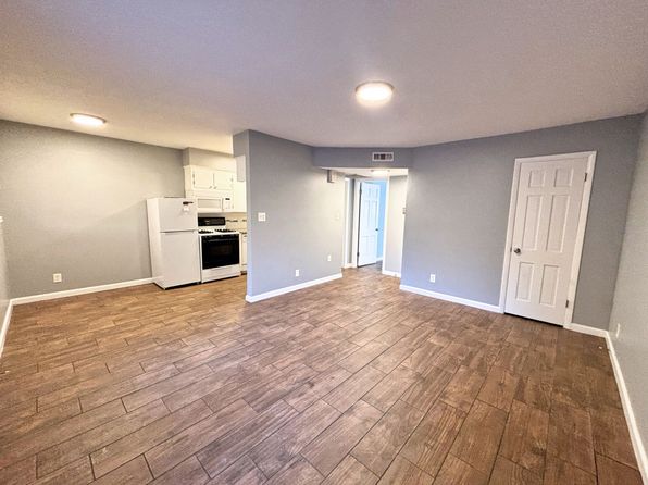 1313 E 48th St APT 2