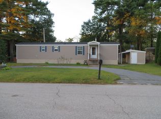 11 Humes St, Webster, MA 01570